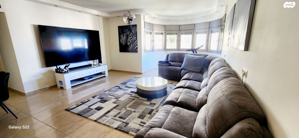 דירה, חיים הזז, סביוני הכרמל, חיפה