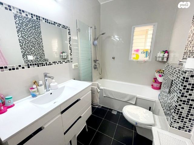 דירה, חיים הזז, סביוני הכרמל, חיפה