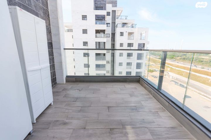 גג/ פנטהאוז, אור ים, אור עקיבא