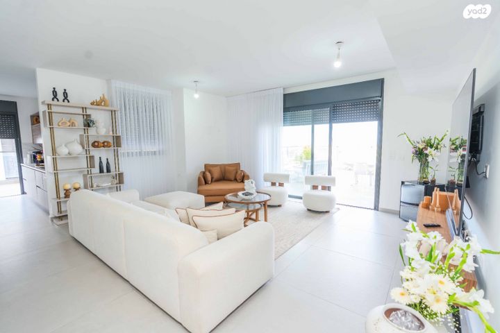 גג/ פנטהאוז, אור ים, אור עקיבא