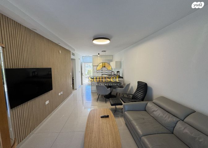 דירת גן, נאות גולף, נאות גולף, קיסריה