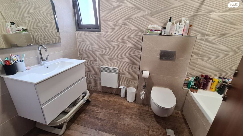 גג/ פנטהאוז, אבנר חי שאקי, גילה, ירושלים