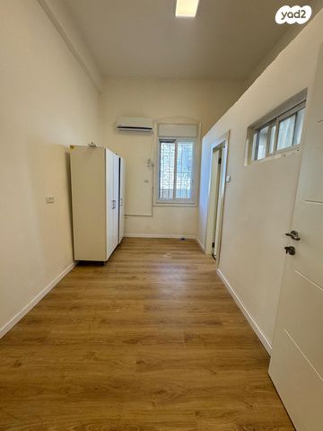 דירת גן, יחיאל 17, שוק תלפיות, חיפה