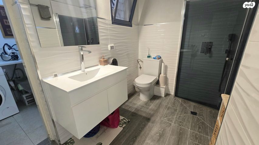 דירת גן, חטיבת עציוני, רמת רבין מערב, כרמיאל