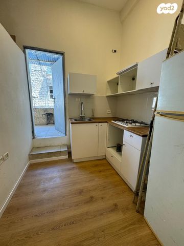 דירת גן, יחיאל 17, שוק תלפיות, חיפה