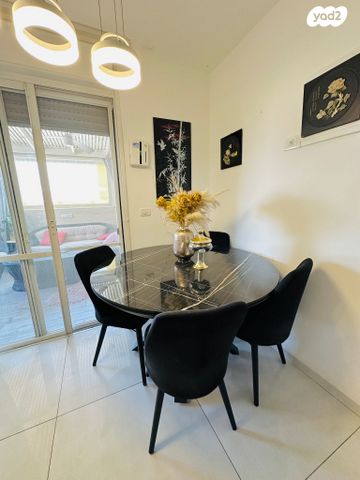 גג/ פנטהאוז, הרצל 120, עין שרה, נהריה