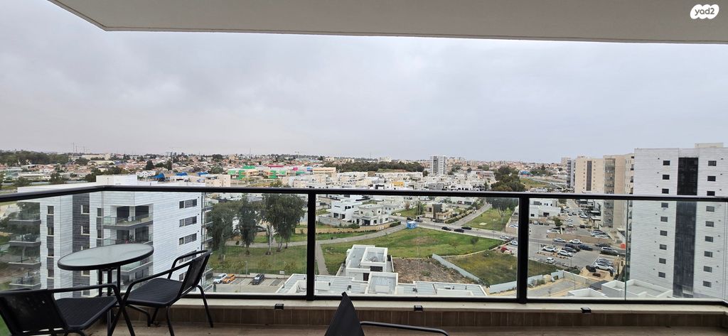 שושן צחור 