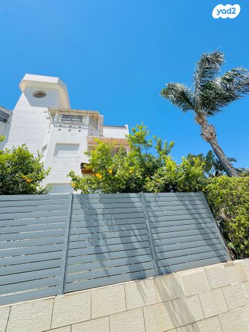 גג/ פנטהאוז, הרצל 120, עין שרה, נהריה