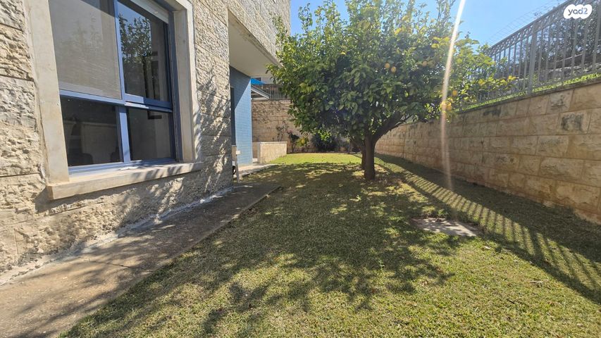 דירת גן, חטיבת עציוני, רמת רבין מערב, כרמיאל