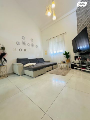 גג/ פנטהאוז, הרצל 120, עין שרה, נהריה