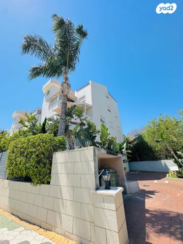 גג/ פנטהאוז, הרצל 120, עין שרה, נהריה