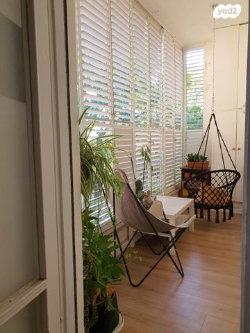 דירה, שדרות הילד, שכונת בן גוריון, מרכז העיר ג', רמת גן