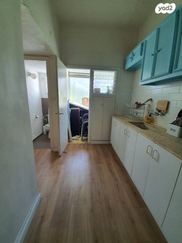 דירה, שדרות הילד, שכונת בן גוריון, מרכז העיר ג', רמת גן