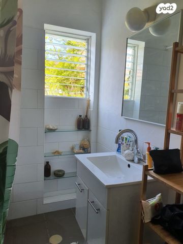 דירה, שדרות הילד, שכונת בן גוריון, מרכז העיר ג', רמת גן