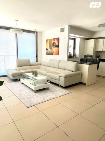 דירה, האשל, שכונת יהלום, מרכז העיר ב, רמת גן