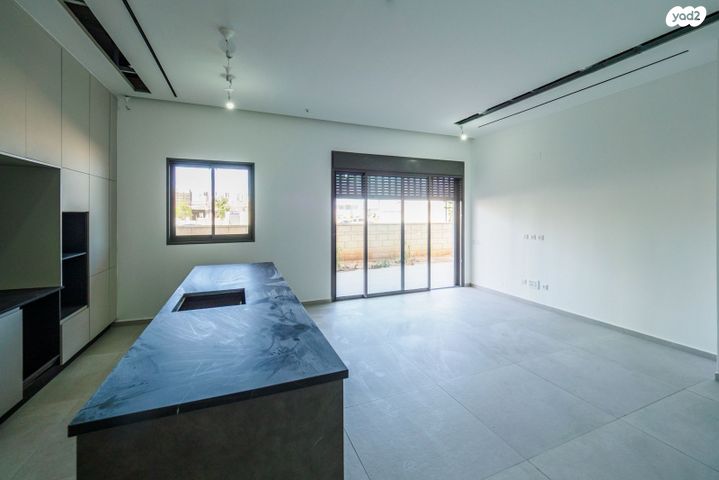 דירת גן, המעגן, אכזיב, נהריה