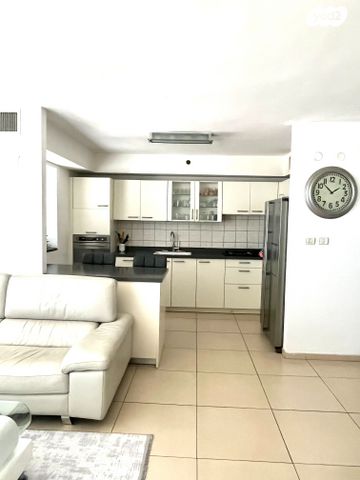 דירה, האשל, שכונת יהלום, מרכז העיר ב, רמת גן