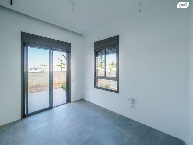 דירת גן, המעגן, אכזיב, נהריה