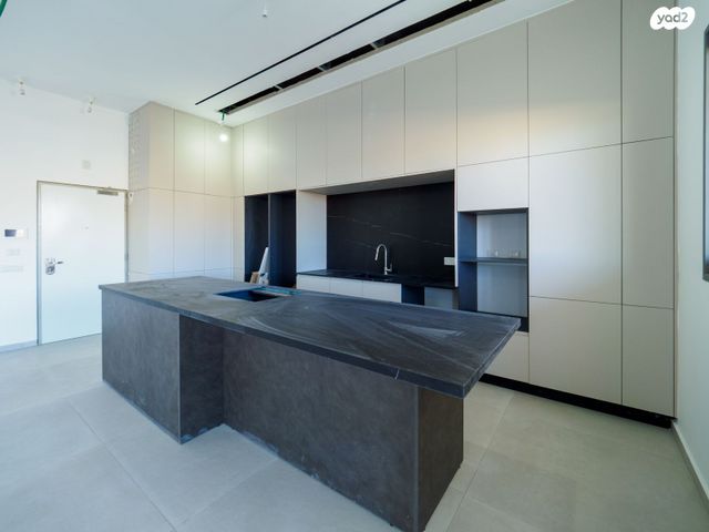 דירת גן, המעגן, אכזיב, נהריה