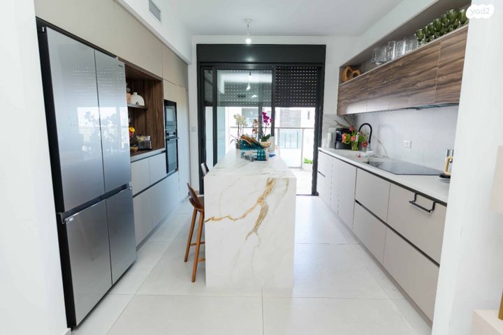 גג/ פנטהאוז, אור ים, אור עקיבא