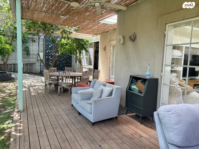 בית פרטי/ קוטג', עשרת