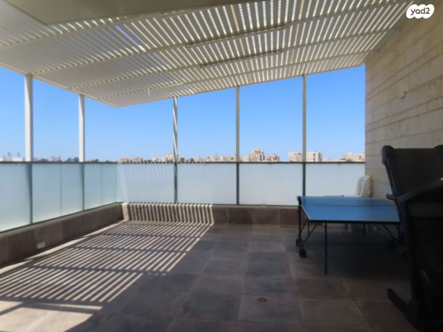 גג/ פנטהאוז, לאה אמנו 20, אחיסמך, לוד