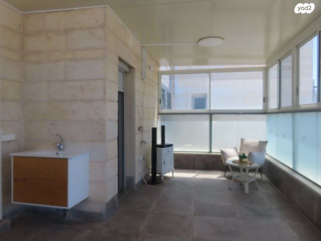 גג/ פנטהאוז, לאה אמנו 20, אחיסמך, לוד