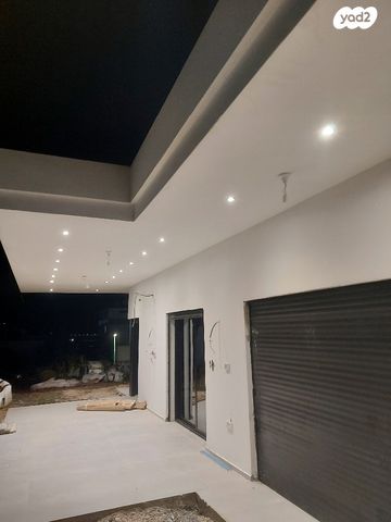 בית פרטי/ קוטג', חפצי בה