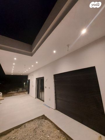 בית פרטי/ קוטג', חפצי בה