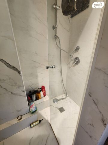 דירת גן, העלייה, נווה אפק, ראש העין