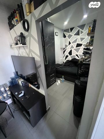 מגרשים, התקוה, בית יעקב, נווה צה"ל, תל אביב יפו