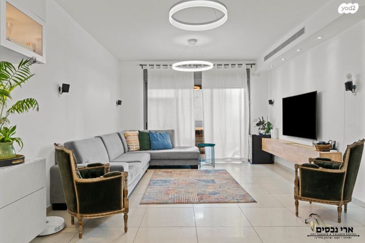 דירה, הדוגית, נאות רבין, יבנה