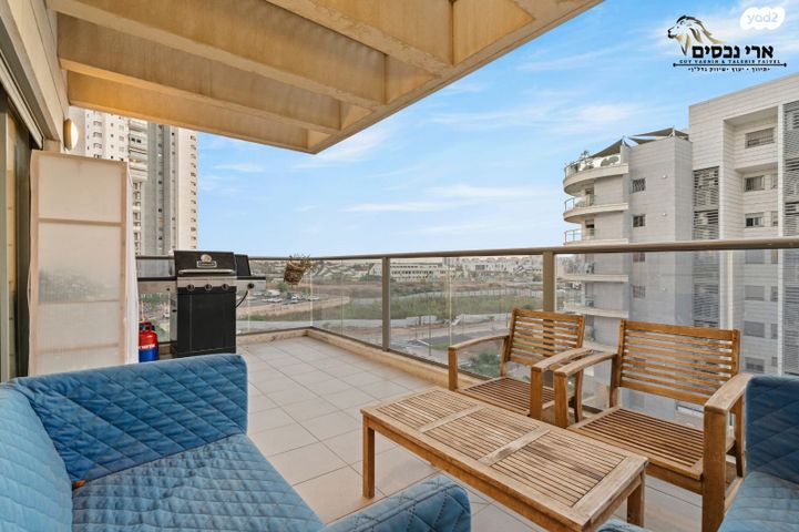 דירה, הדוגית, נאות רבין, יבנה