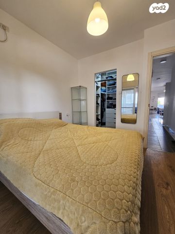 דירה, חומה ומגדל, קרית חיים מזרחית, חיפה