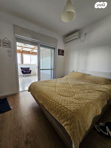 דירה, חומה ומגדל, קרית חיים מזרחית, חיפה