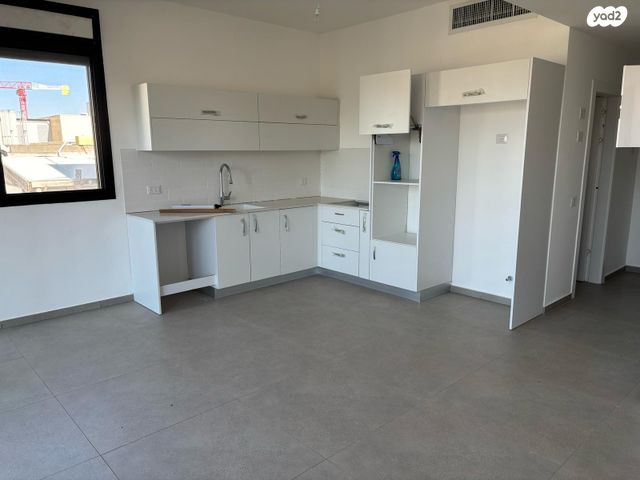 דירה, שדרות ביאליק, הדר, רמת השרון