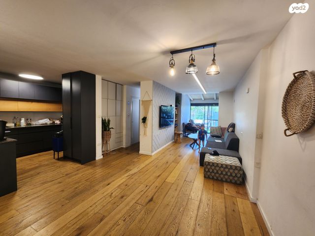 דירת גן, העלייה, נווה אפק, ראש העין