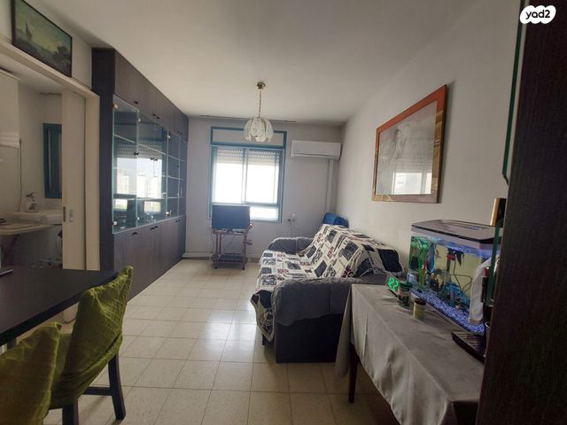 דירה, ארבע עונות 14, גני אביב, לוד