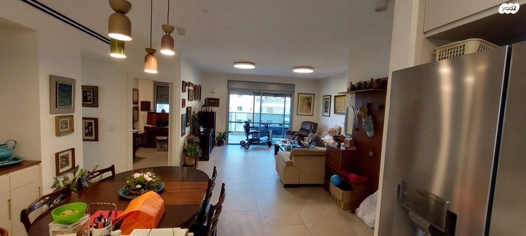 דירה, דובה ויצחק שיינפיין, כפר סבא הירוקה, כפר סבא