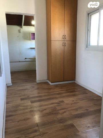 יחידת דיור, המייסדים, חצב, חצב