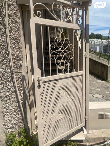 משרדים, החרושת, כרמיאל