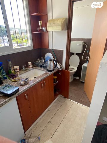 משרדים, החרושת, כרמיאל