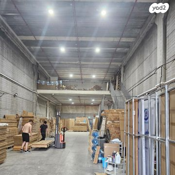 אזור תעשיה מעויין שורק, מרכז עסקים שורק