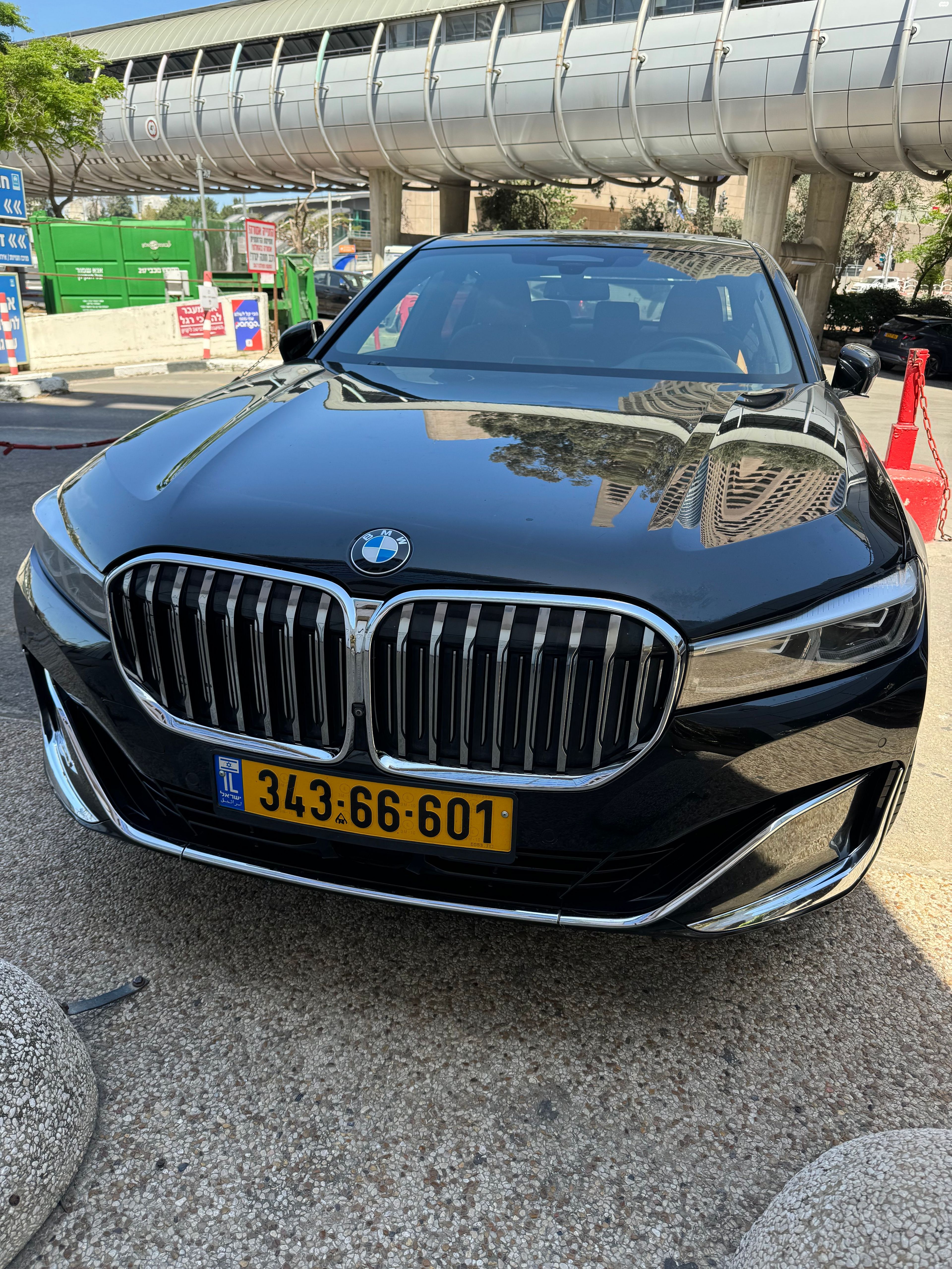 מודעת רכב ב מ וו סדרה 7