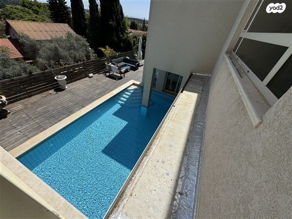 בית פרטי/ קוטג', אודים