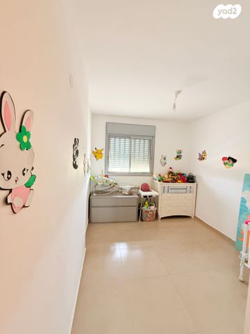 דירה, סנסן, צור הדסה