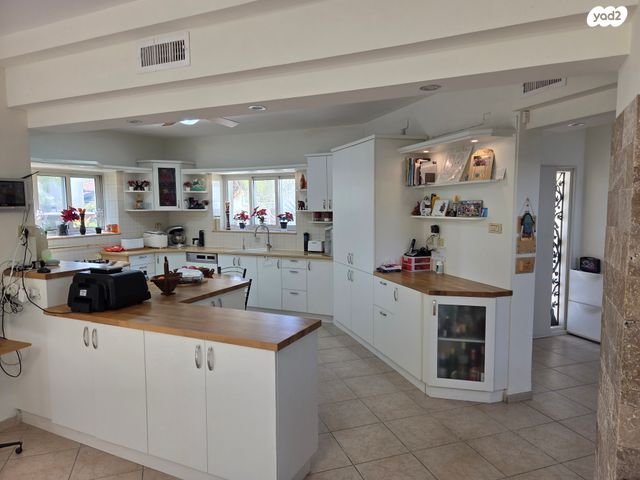 בית פרטי/ קוטג', מורן, נווה אילן - אזרחי, יבנה