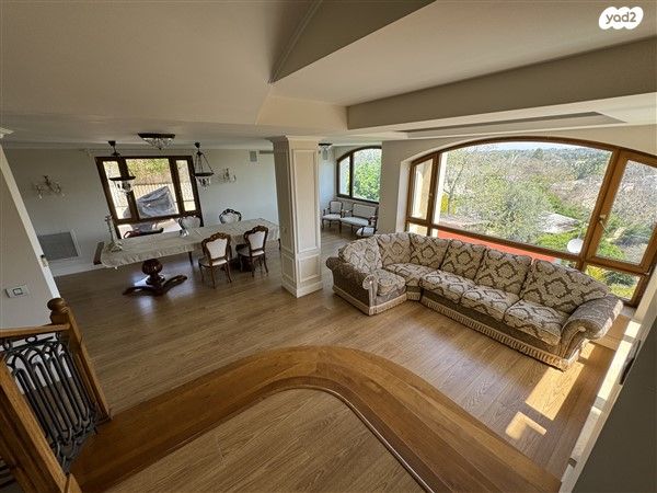 בית פרטי/ קוטג', אודים