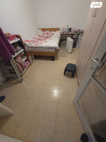 דירה, אריה דוסטרובסקי, תלפיות, ירושלים