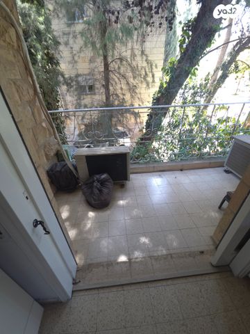 דירה, אריה דוסטרובסקי, תלפיות, ירושלים